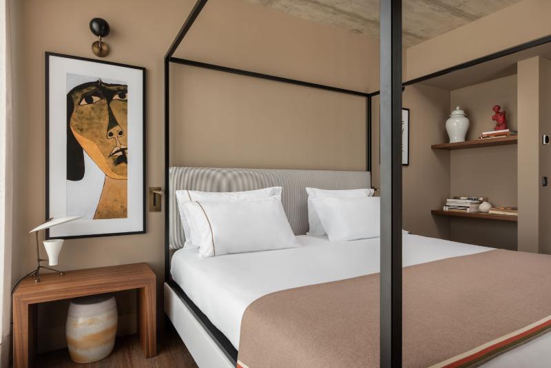 سوییت جونیور, Exe Essenzia Porto