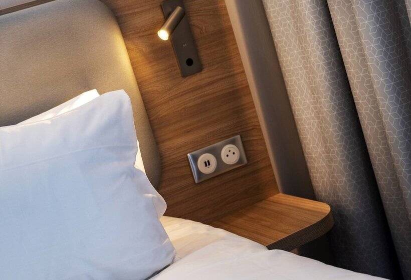 اتاق استاندارد, Holiday Inn Express   Nice   Grand Arenas, An Ihg