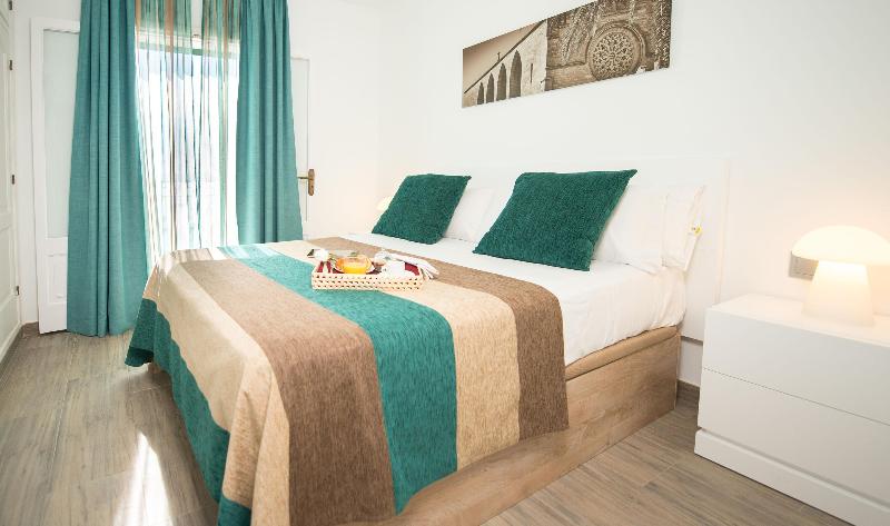 景色の見えるスーペリアルーム, Holiday Inn Express   Nice   Grand Arenas, An Ihg