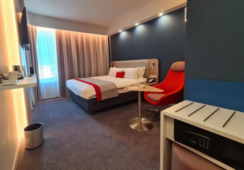 身障者適用スタンダードルーム, Holiday Inn Express   Nice   Grand Arenas, An Ihg