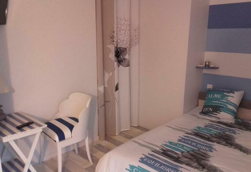 غرفة قياسية, Jeanne Et Compagnie