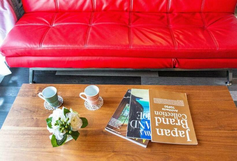 דירת חדר, Mr. Kinjo In Alaha Style