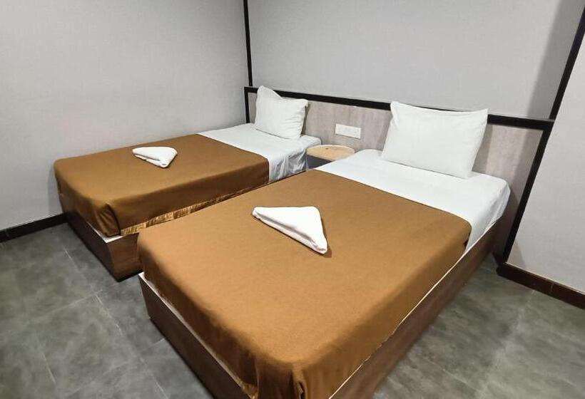 デラックスルーム, Urban Inn, Jitra