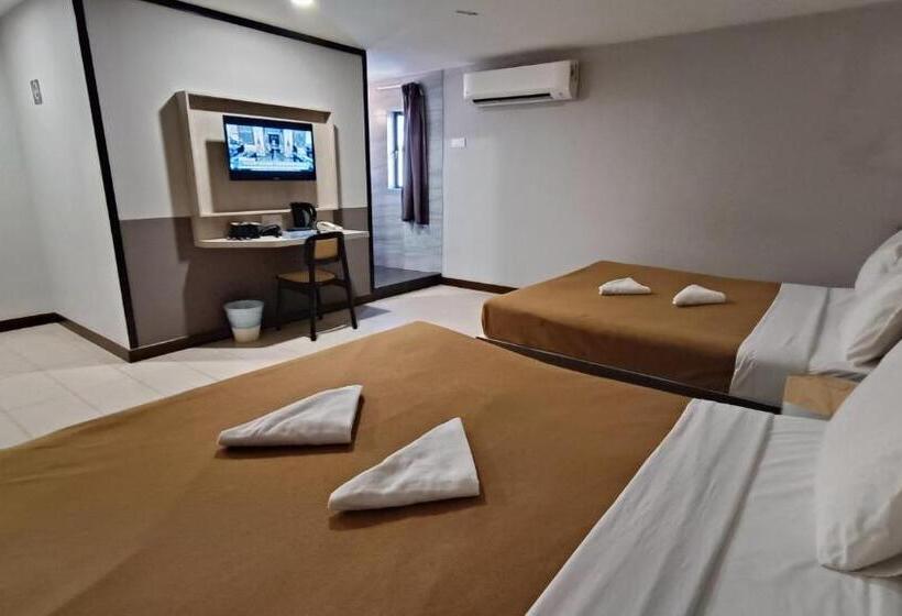 Четырехместный Номер Стандарт, Urban Inn, Jitra