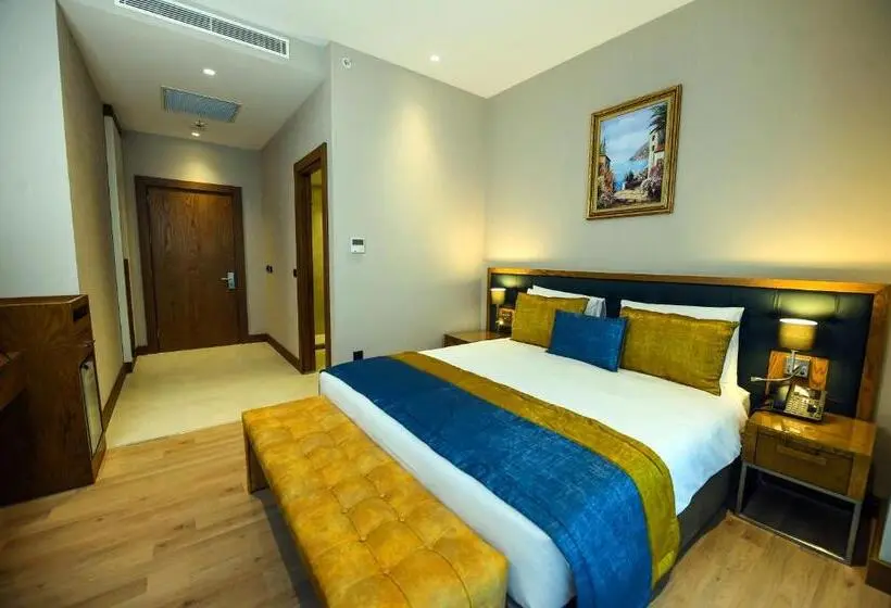 Deluxe Room City View