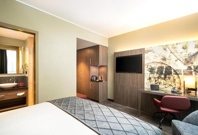 Номер Superior, Leonardo Hotel Eschborn Frankfurt