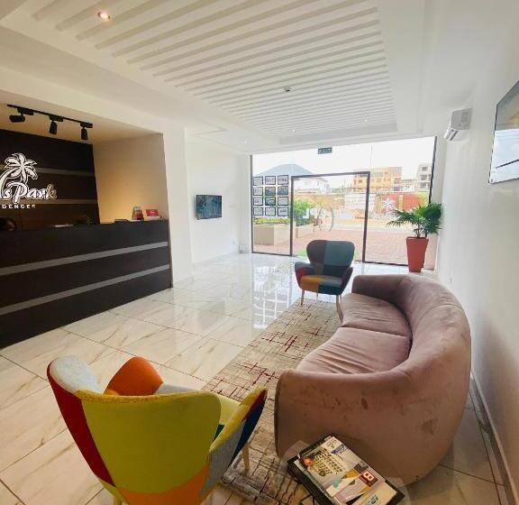 דירת חדר, Oasis Park Residence