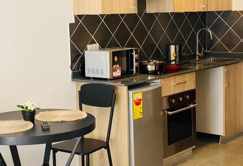 דירת חדר, Oasis Park Residence