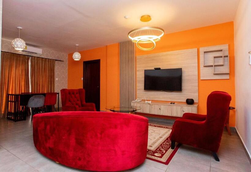 דירת שלושה חדרים, Oasis Park Residence