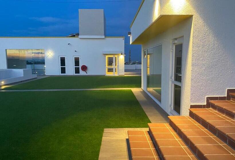 דירת חדר, Oasis Park Residence