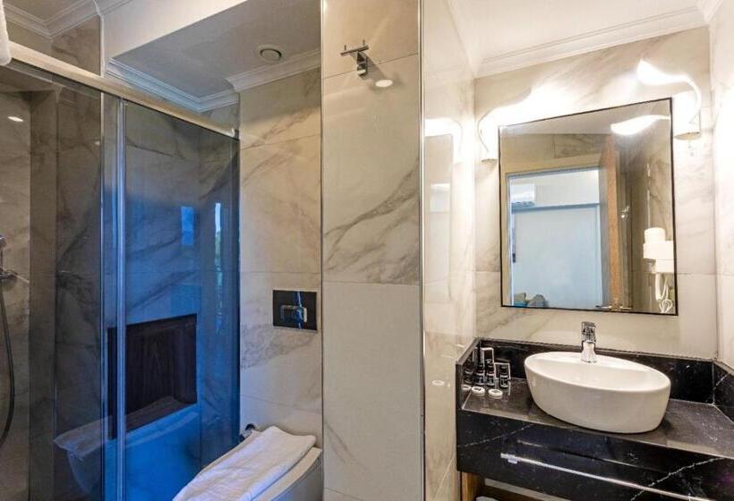 اتاق لوکس, Gulluk Yalı Boutique Otel