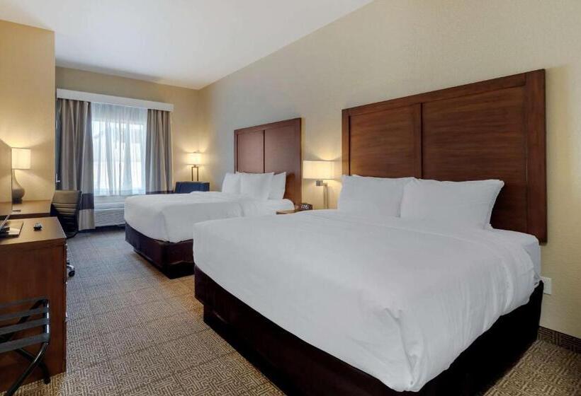 غرفة قياسية, Comfort Inn & Suites Harrah