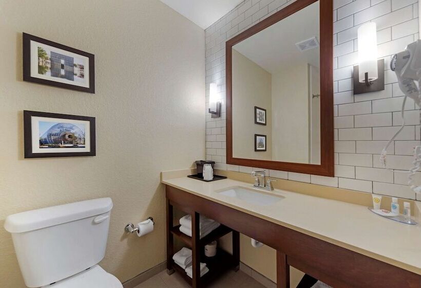 Люкс, Comfort Inn & Suites Harrah