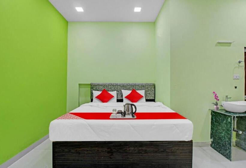 トリプルクラシックルーム, Flagship 81180 Prasad Mangal Karyalay