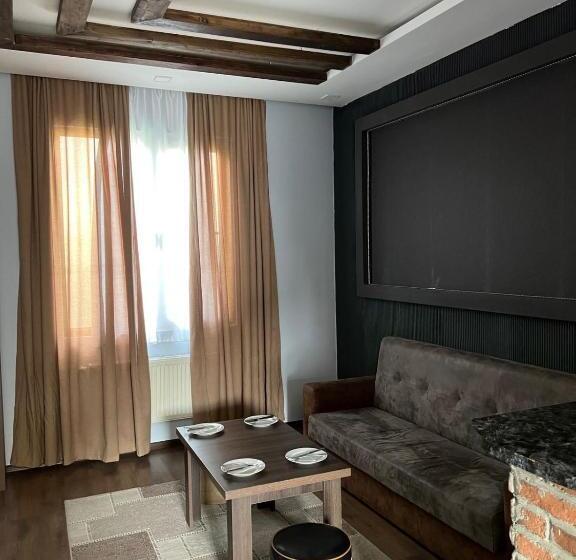 خانه 2 خوابه, Fortuna Boutique
