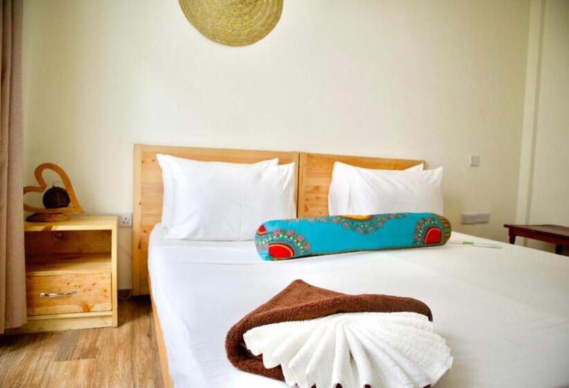 スタンダードトリプルルーム, Hi Zanzibar