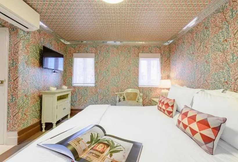 デラックスルーム, Surya Haveli , Amer Fort Jaipur
