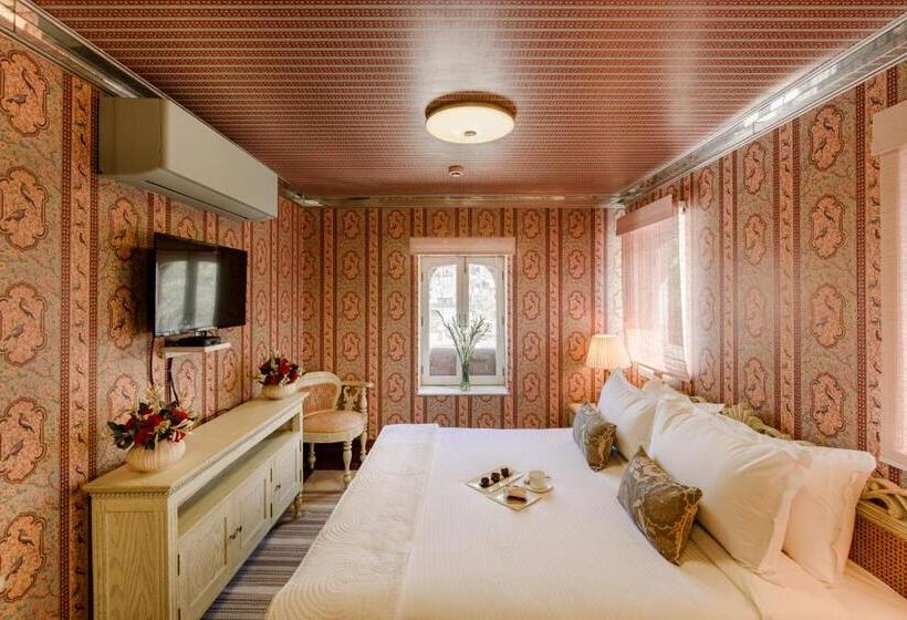 デラックスルーム, Surya Haveli , Amer Fort Jaipur