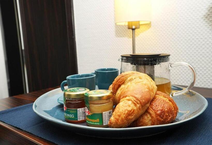 חדר דלוקס יחיד, The Atrium