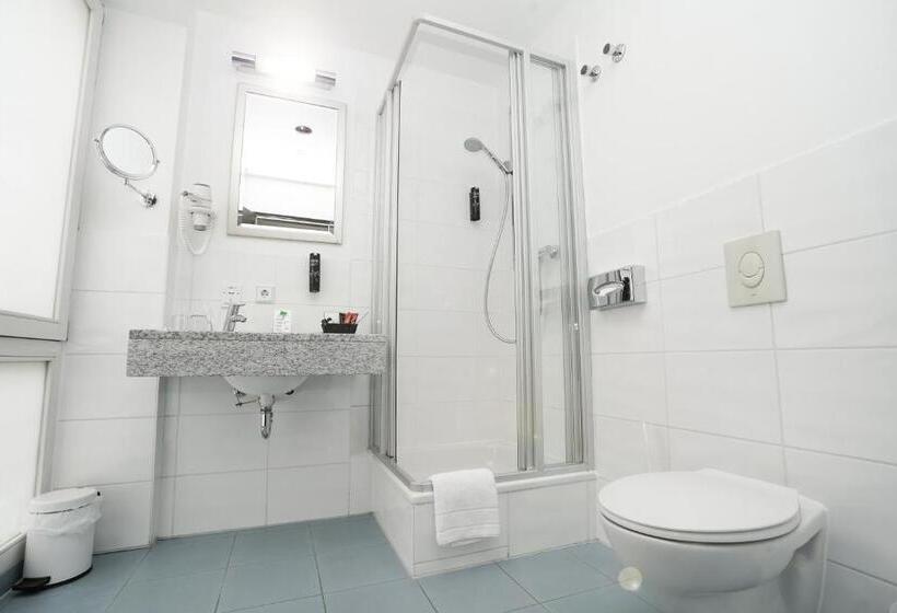 חדר ביזנס, The Atrium