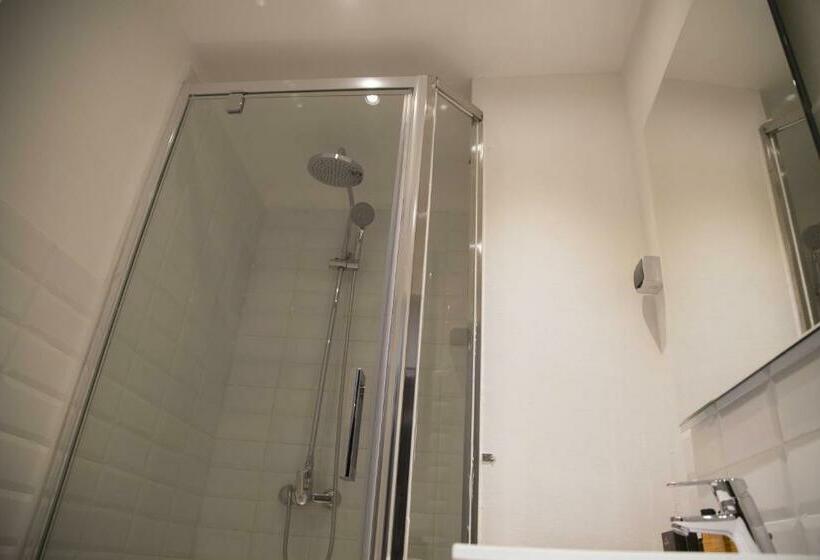 غرفة قياسية, The Best Centric