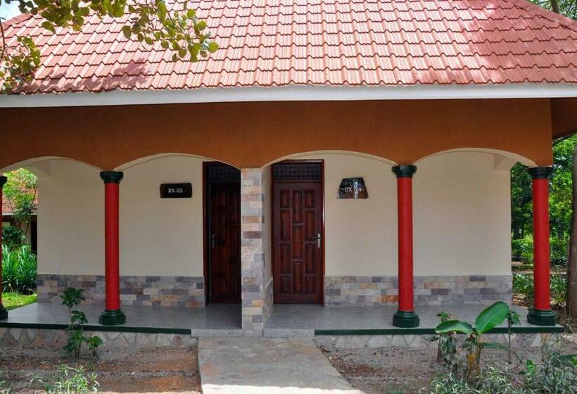 اتاق استاندارد, Kabalega Resort  Hoima