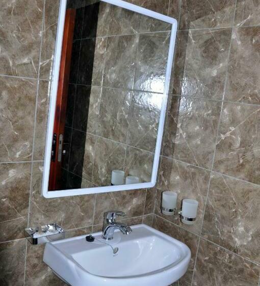 اتاق استاندارد, Kabalega Resort  Hoima