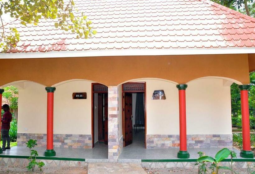 اتاق لوکس, Kabalega Resort  Hoima