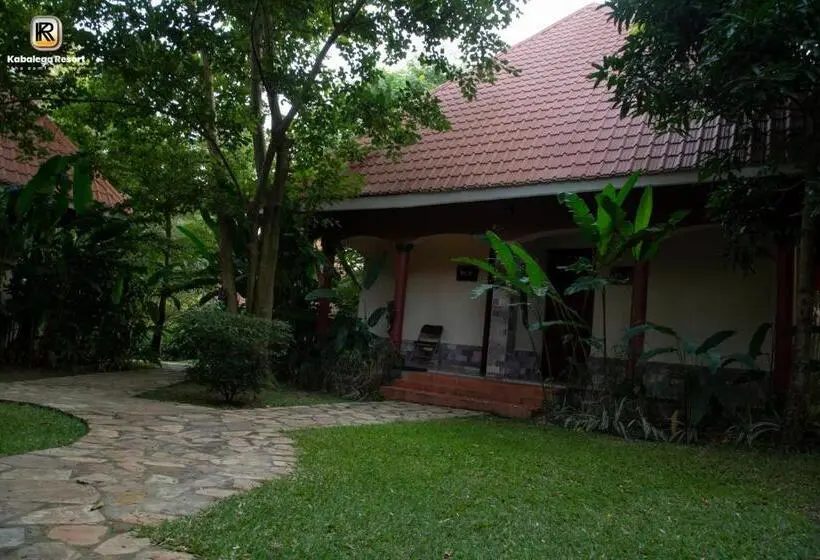 اتاق لوکس, Kabalega Resort  Hoima