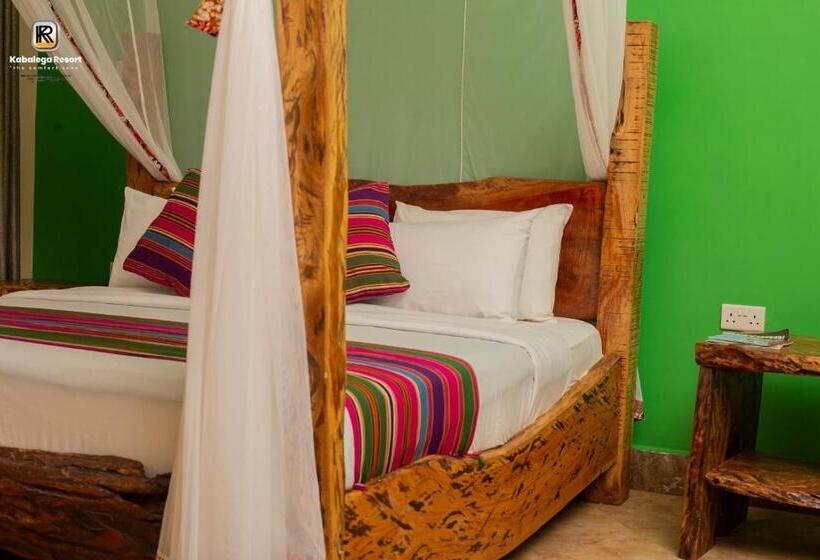 اتاق لوکس, Kabalega Resort  Hoima
