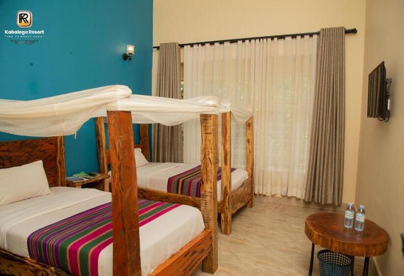 اتاق لوکس, Kabalega Resort  Hoima