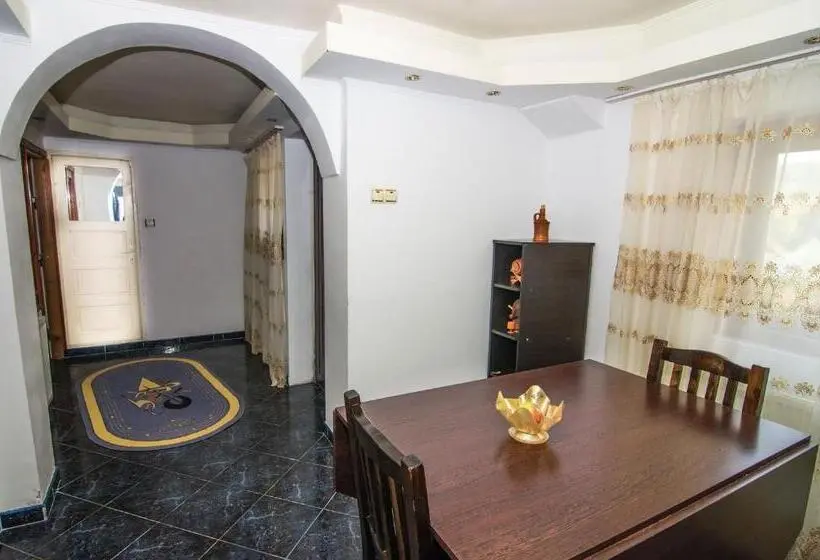 آپارتمان 1 خوابه, Casa Olanesti