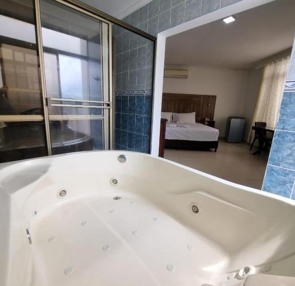 スイート, Zahira Hotel Melgar