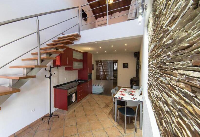 Студия Стандарт, Casa De Pedrógão