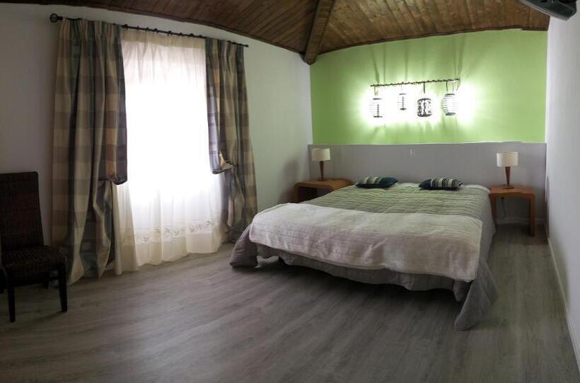 침실 2개 아파트, Casa De Pedrógão