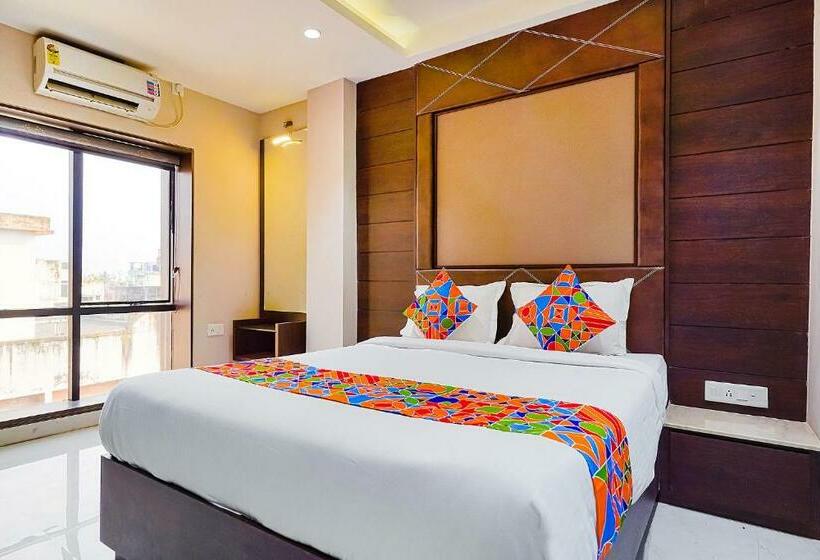 Quarto Familiar, Fabhotel Eros 211   Nr Sreebhumi