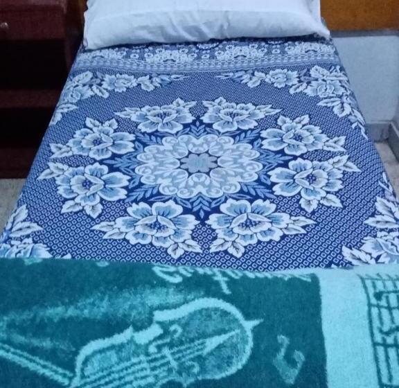 اتاق استاندارد یک نفره, San Mina