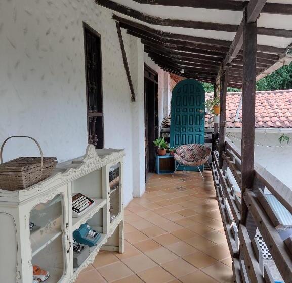 带露台的小型套房, Villa Juana