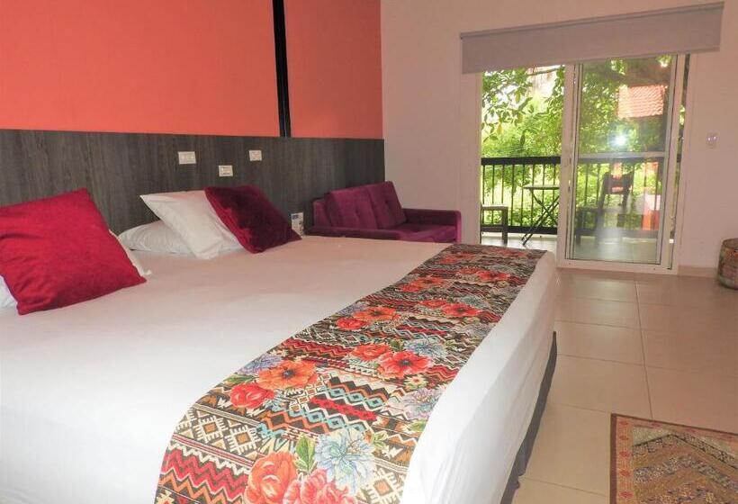 小型套房带阳台, Villa Juana