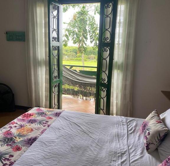 带花园景观和一个卧室的别墅, Villa Juana