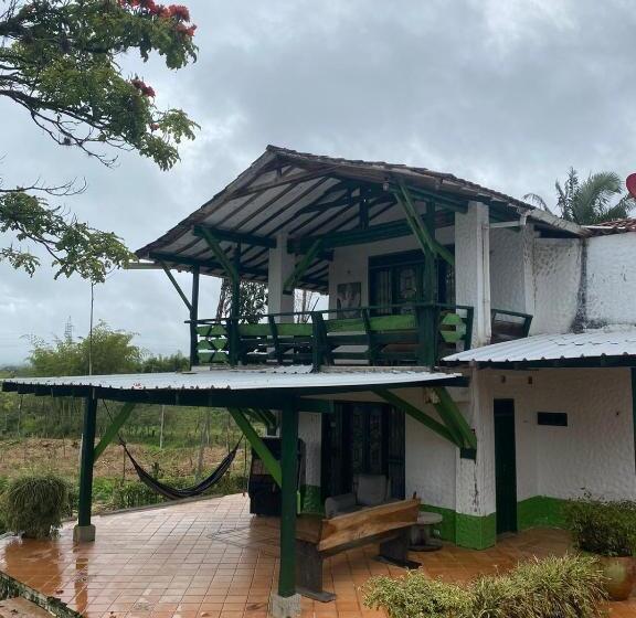 带花园景观和一个卧室的别墅, Villa Juana