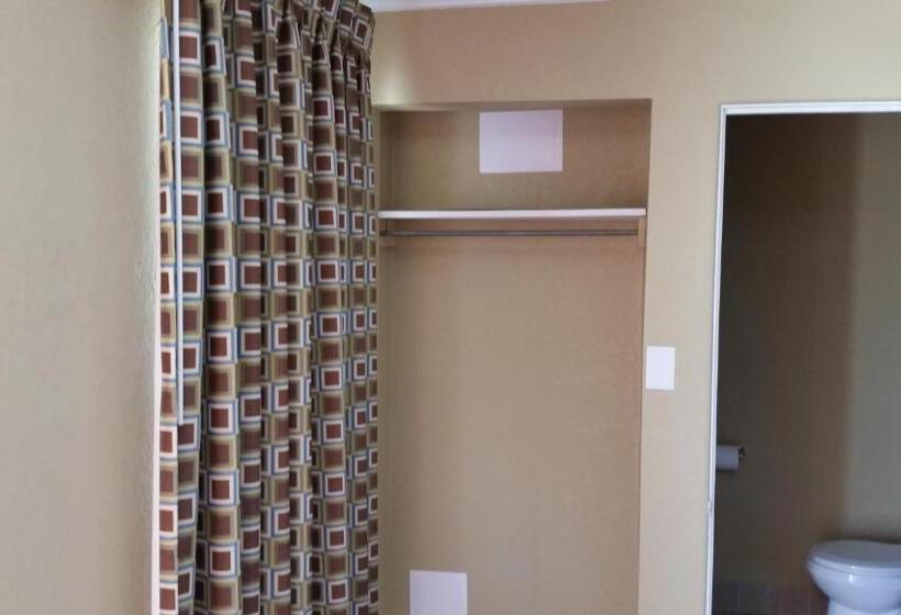 스탠다드 룸 킹사이즈 침대, Travel Inn Snyder