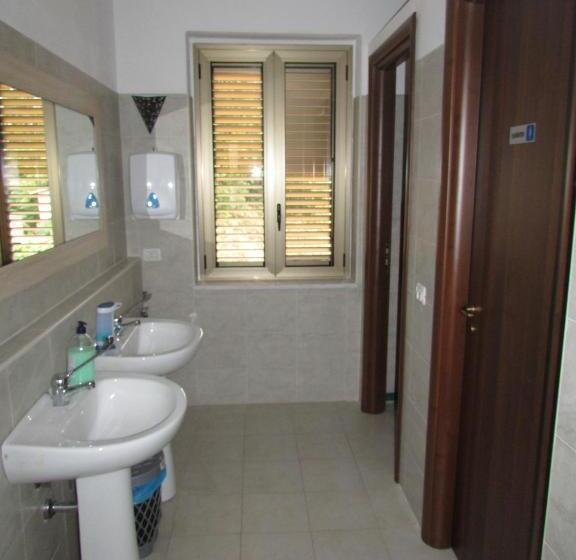 Номер Стандарт Индивидуальный Совместная Ванная, Ostello Bella Calabria