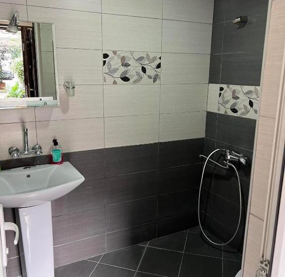 آپارتمان 1 خوابه, Apartments Lezzet