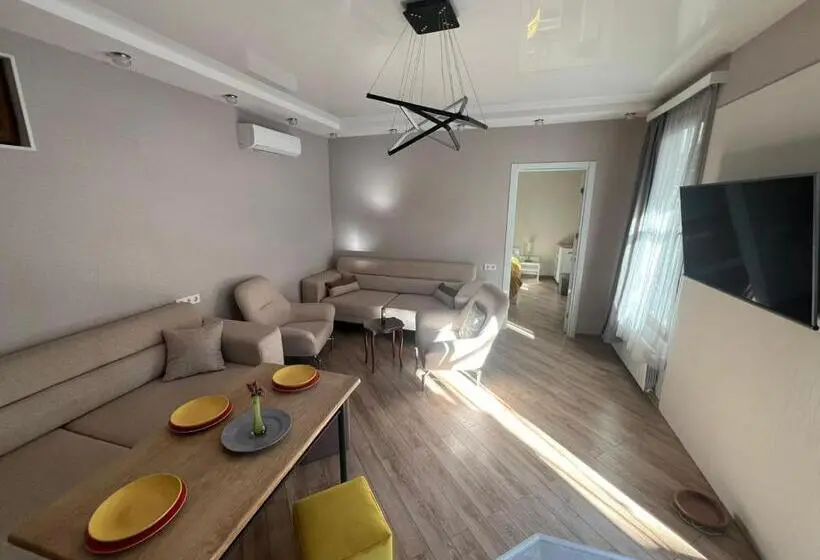 اتاق سوپریور خانوادگی, Apartments Lezzet