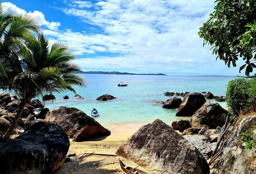 بانگلوی استاندارد با چشمانداز دریا, Coconut Lodge