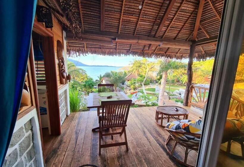 بانگلوی لوکس, Coconut Lodge