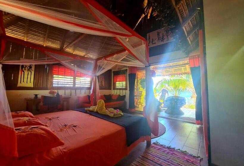 بانگلوی استاندارد با چشمانداز دریا, Coconut Lodge