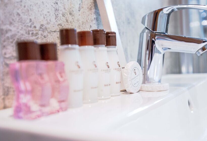 سوئیت پرزیدنت, Charleson Luxury
