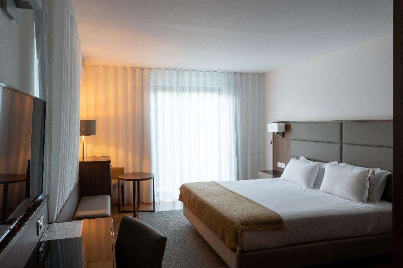 جناح جونيور, Freixo Douro Superior